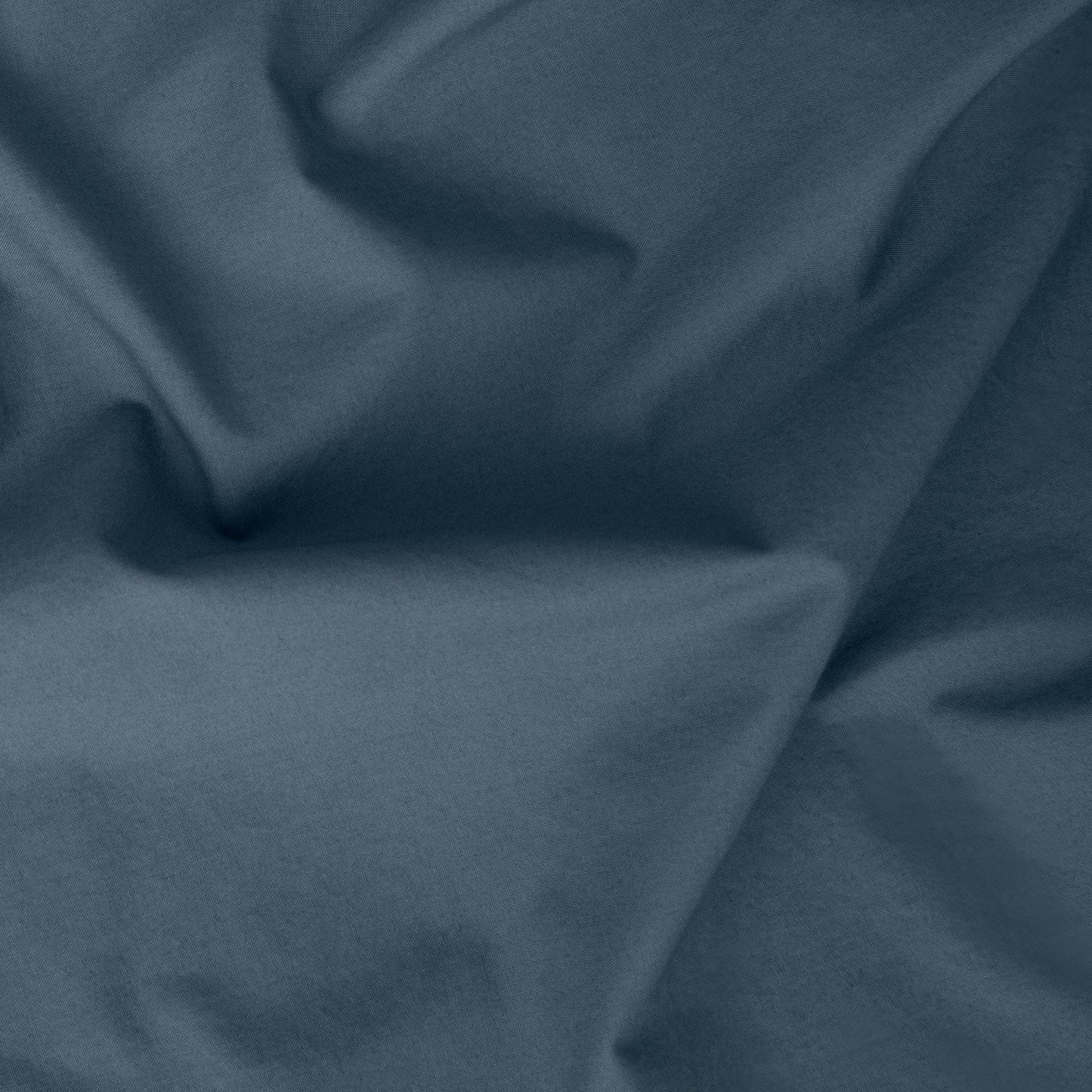 Close-up view of the fabric on the the Tuft and Needle Percale Duvet Cover Set ||color:slate