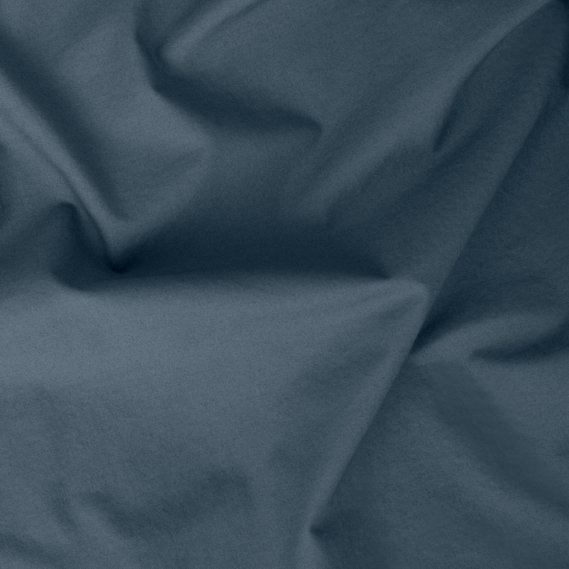 Close-up view of the fabric on the Tuft and Needle Percale Pillowcase Set||color:slate
