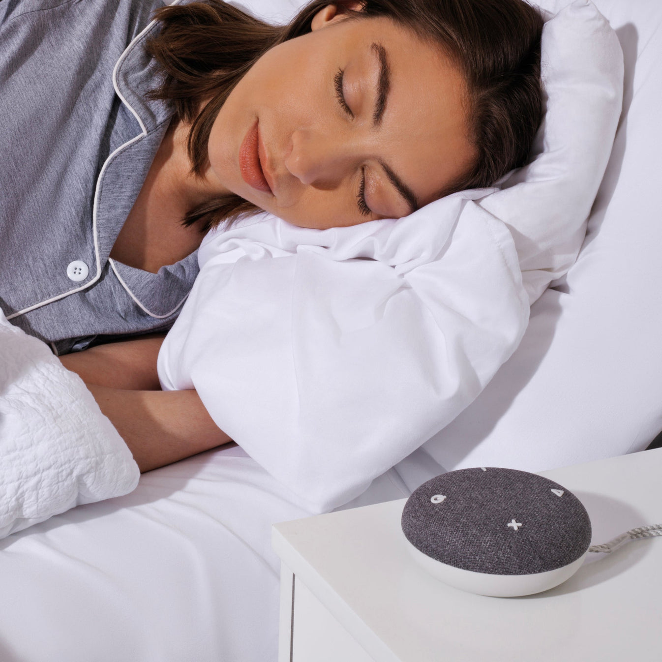Snooz Go Travel White Noise Machine & Bluetooth Speaker