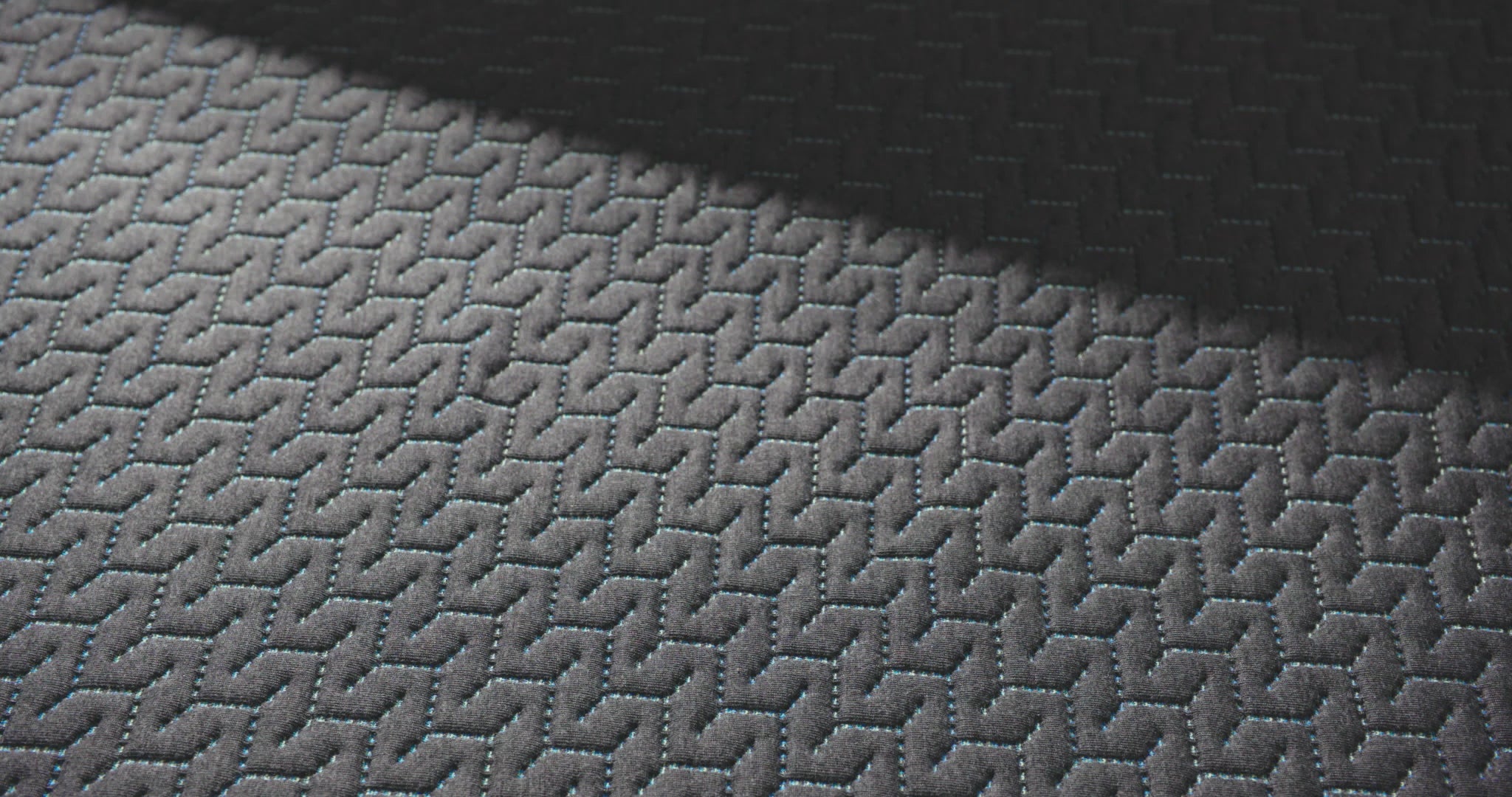 Tuft & Needle The Mint Hybrid Mattress - Thumbnail 5